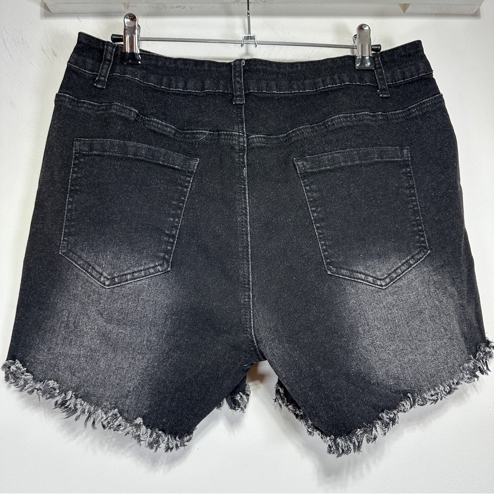 Black Distressed Denim Shorts Raw Hem Mid Rise Stretch Jean Shorts Size XL - Picture 4 of 5